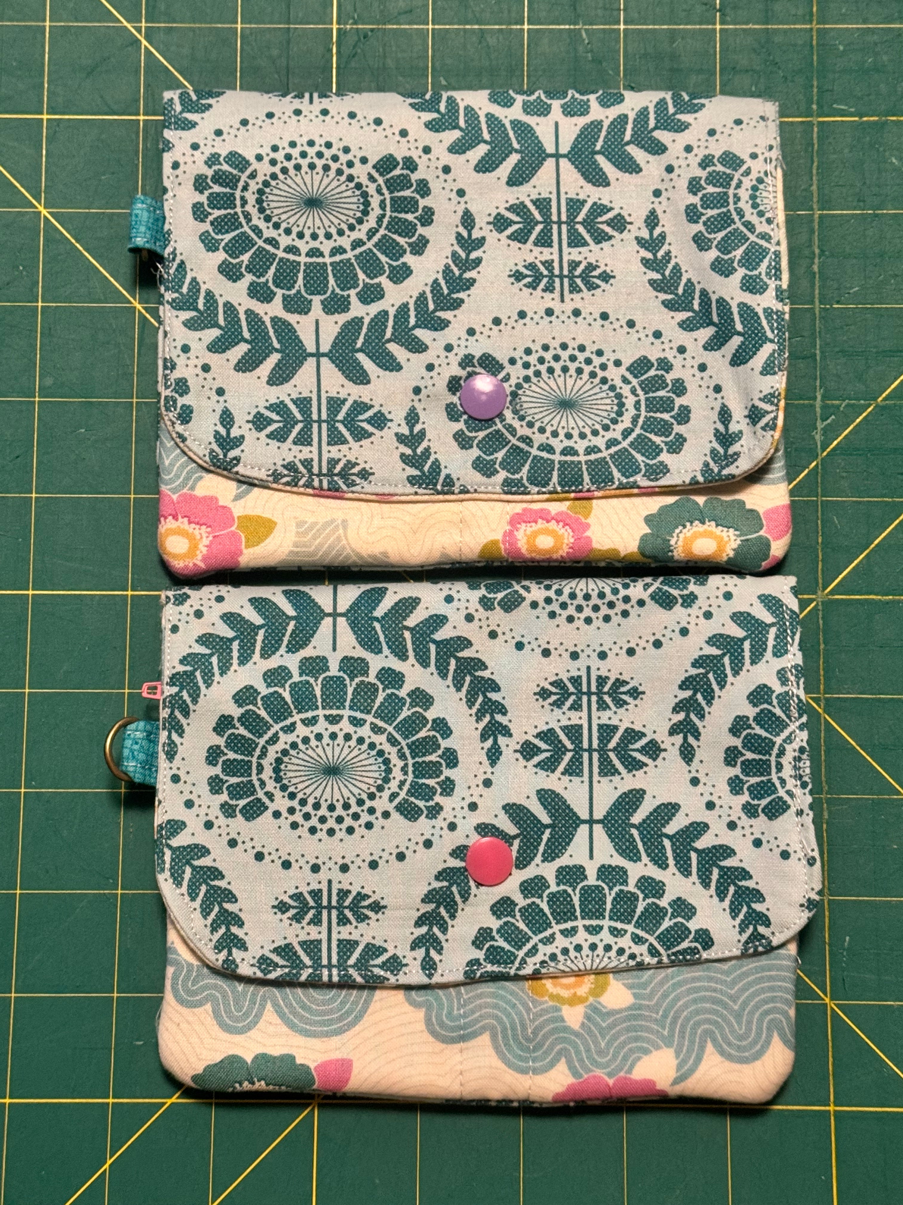 Snap Travel Wallet in Teal Medallion Floral