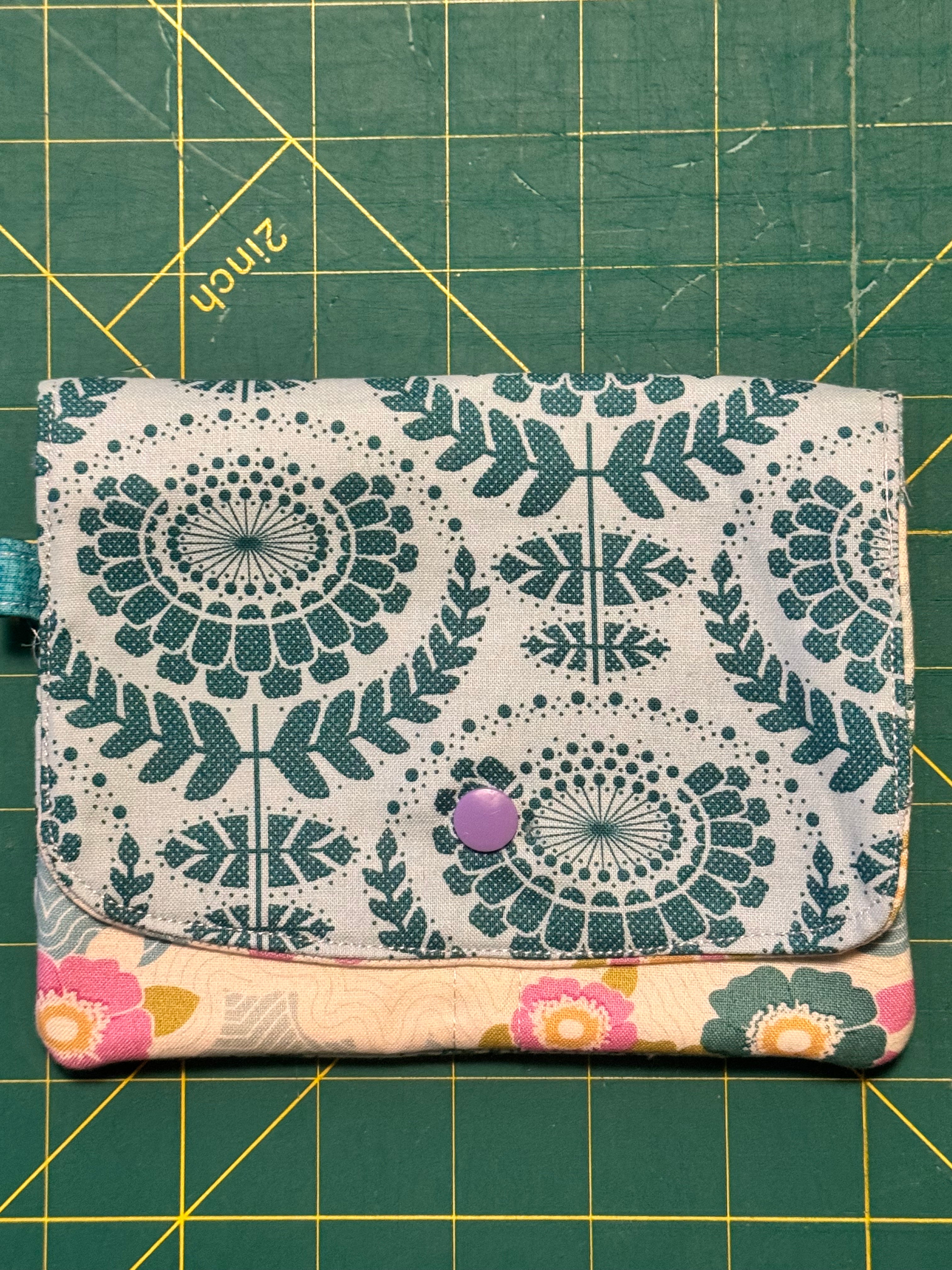 Snap Travel Wallet in Teal Medallion Floral